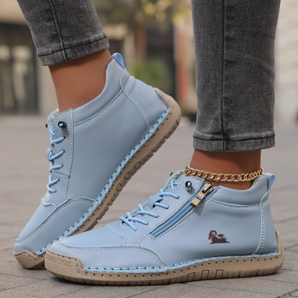 Mila – Comfortable Orthopaedic Sneakers + Zip