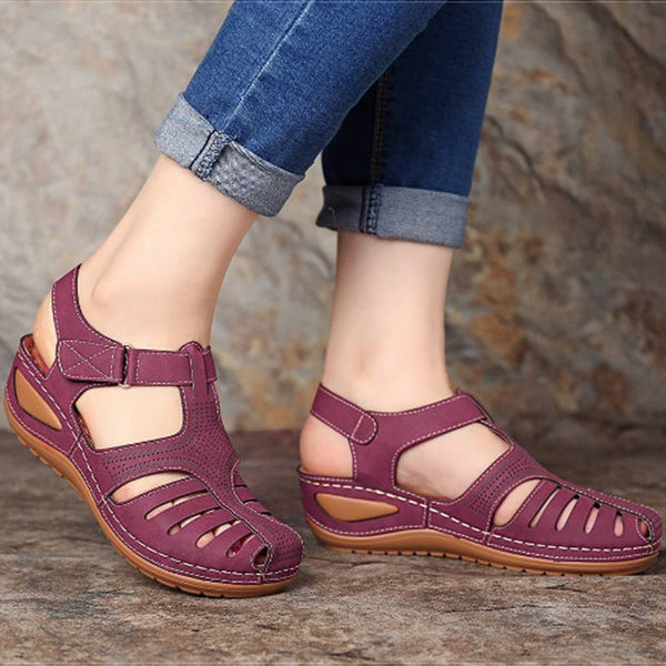 Leni – Comfort Sandals with Soft Elevation