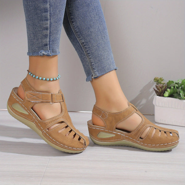 Leni – Comfort Sandals with Soft Elevation