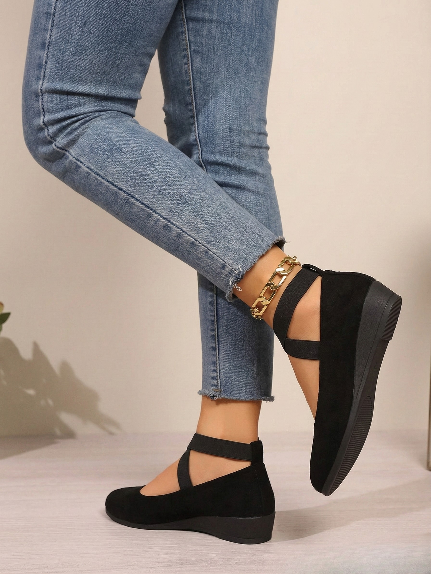 Calerinne | Closed Wedge Ballerina Shoes