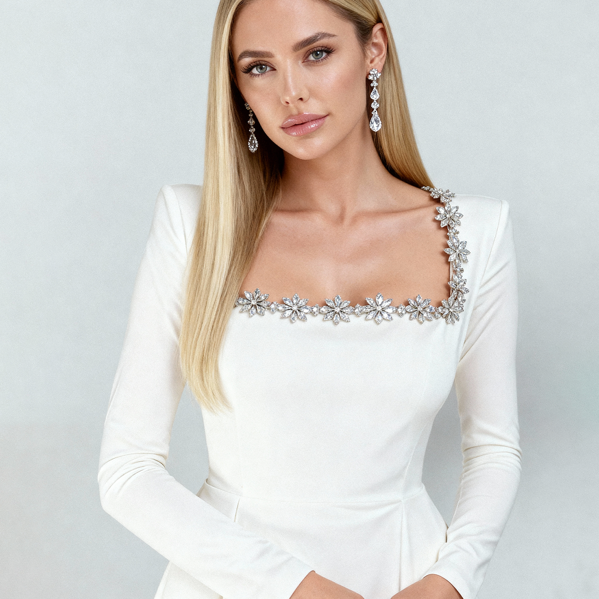 Karina™ – Robe Élégance Cristalline
