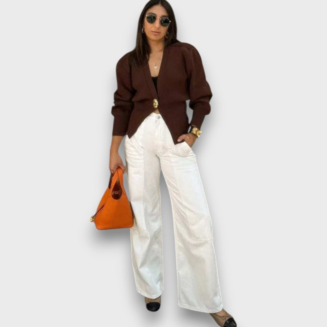 Enea – Cardigan avec Décolleté Profond et Bouton Doré