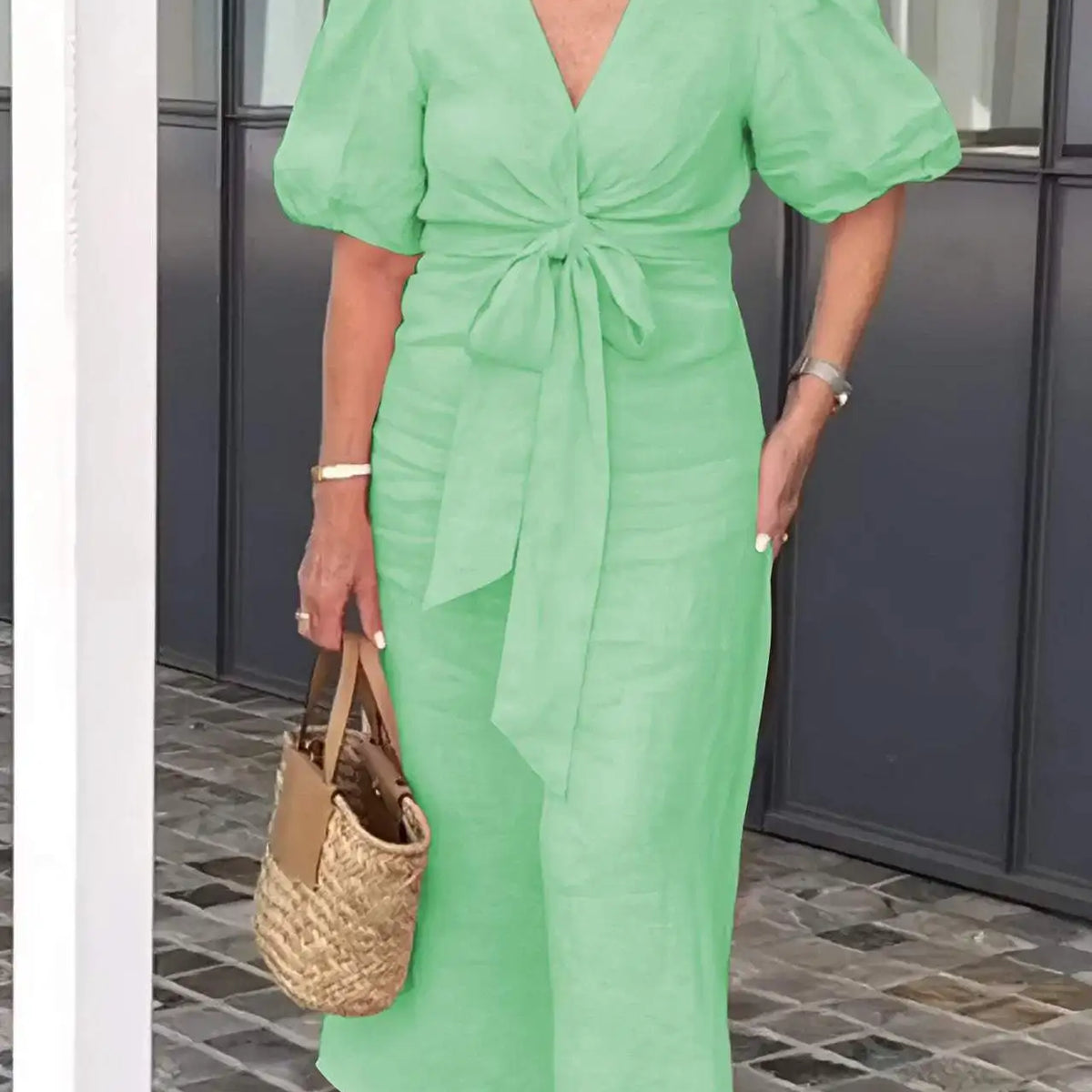 Daria | Soft Confidence Midi Dress – Elegance You Can Feel
