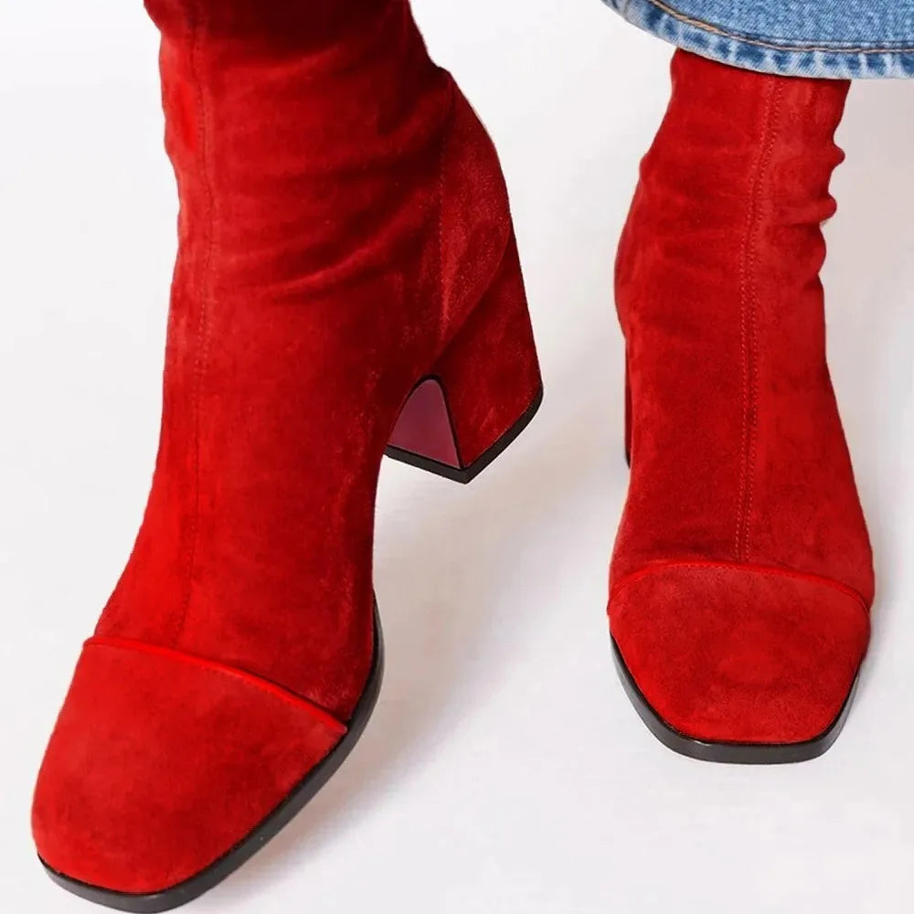 Victoria | Bottes à talons à bout carré