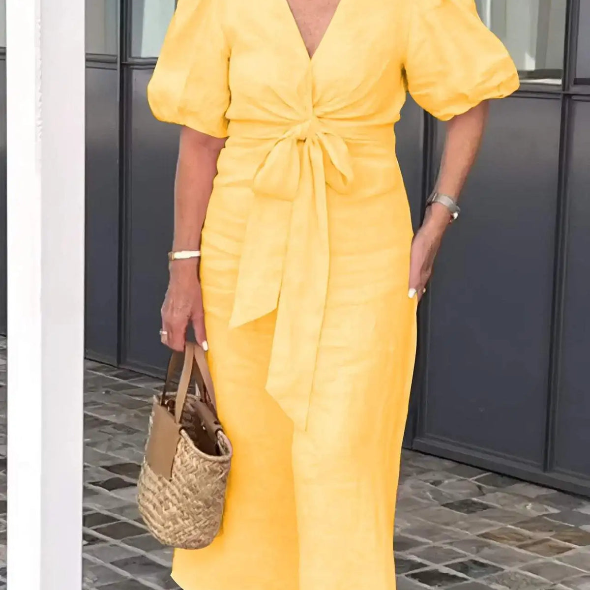 Daria | Soft Confidence Midi Dress – Elegance You Can Feel