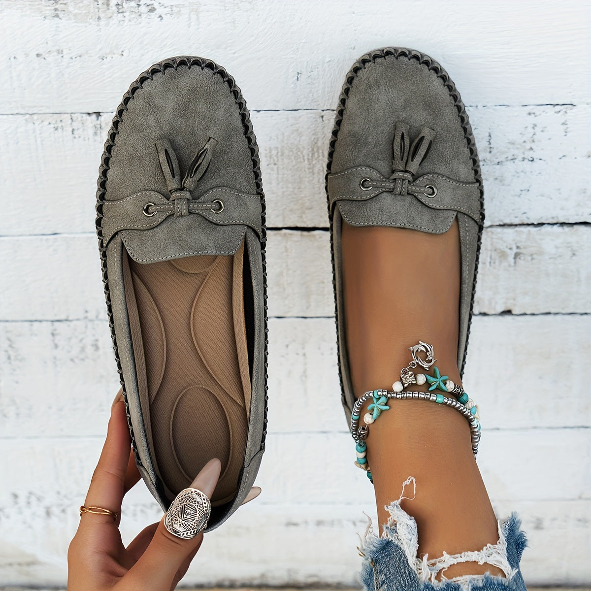 Nadine - Classic Loafers with Fringe Detail