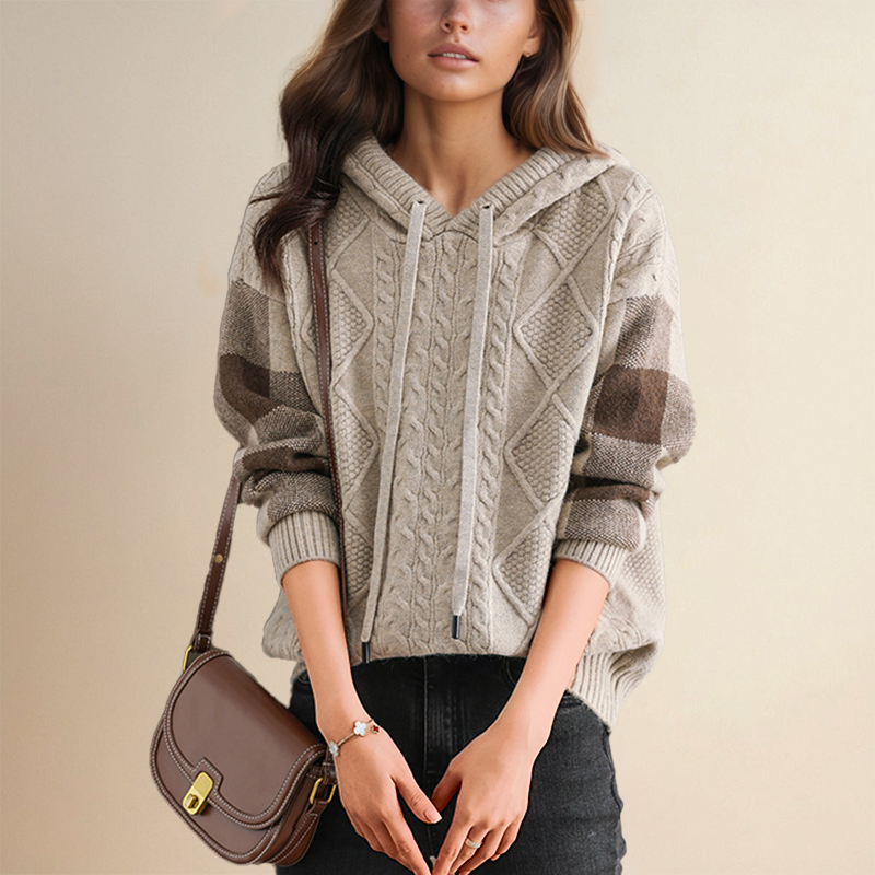 Emily | Pull à Capuche en Tricot Câble