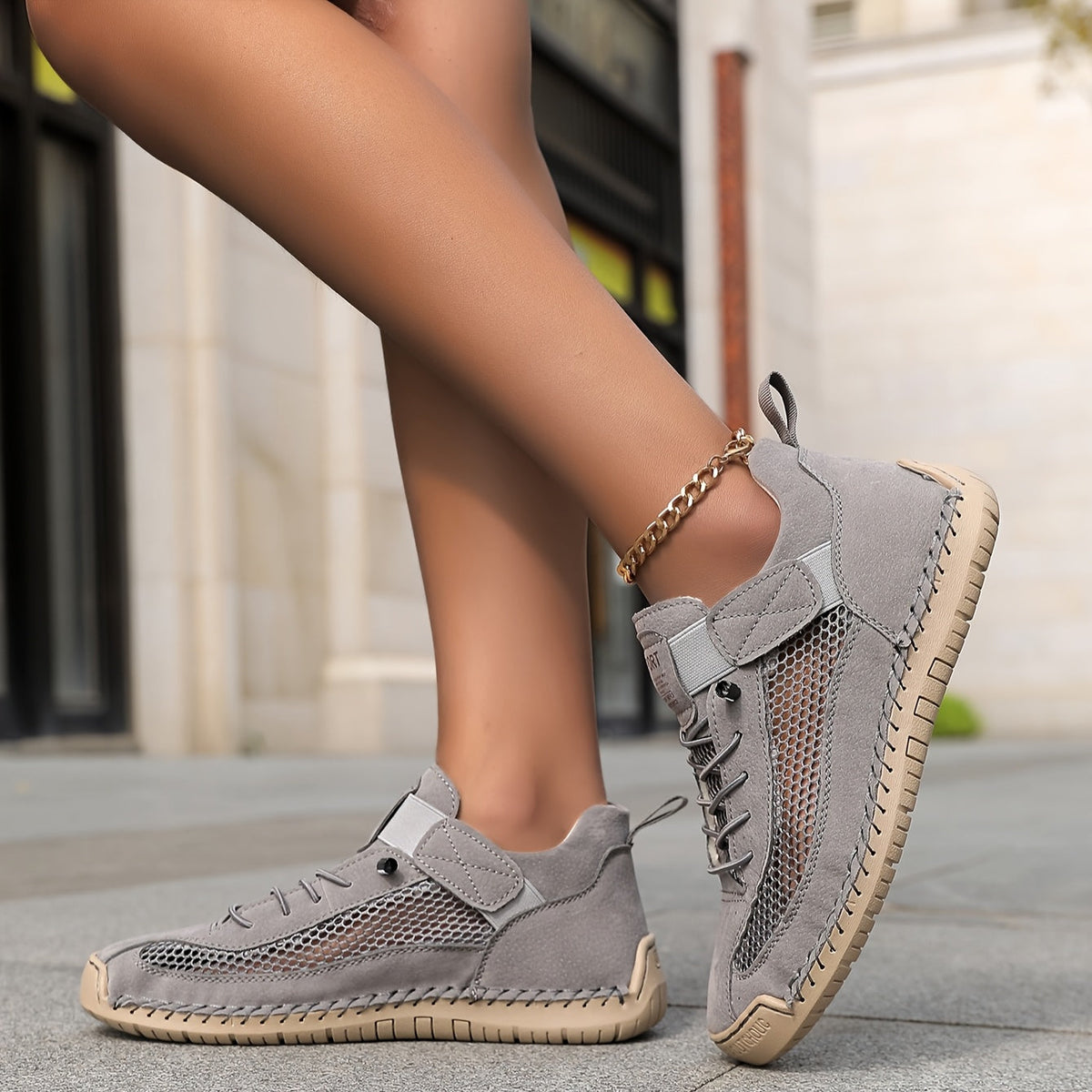 Mira – Summer comfort with breathable design